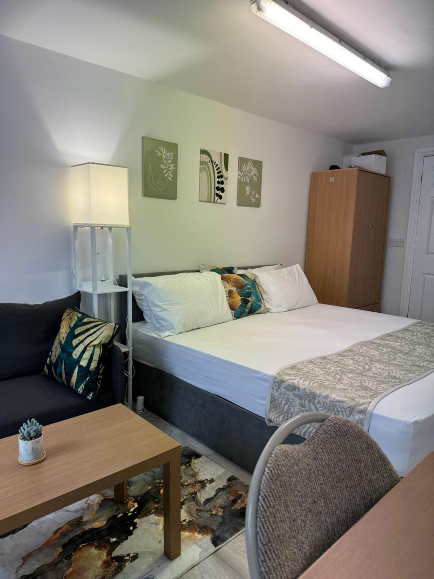 Thamesmead  Posh Executive Studio London מראה חיצוני תמונה