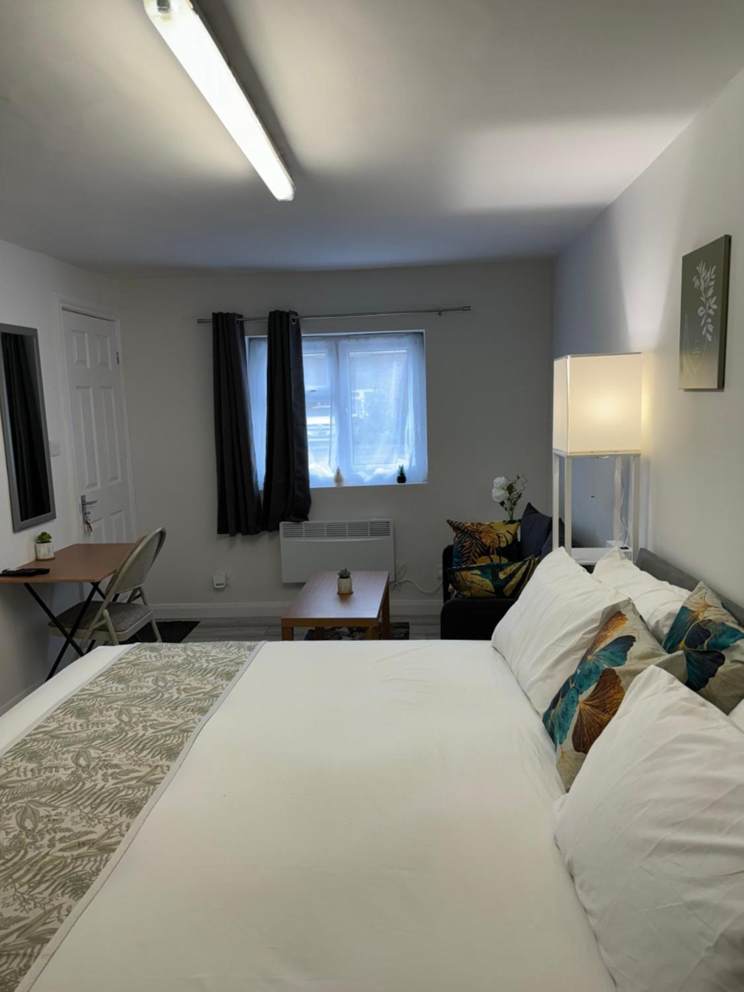 Thamesmead  Posh Executive Studio London מראה חיצוני תמונה