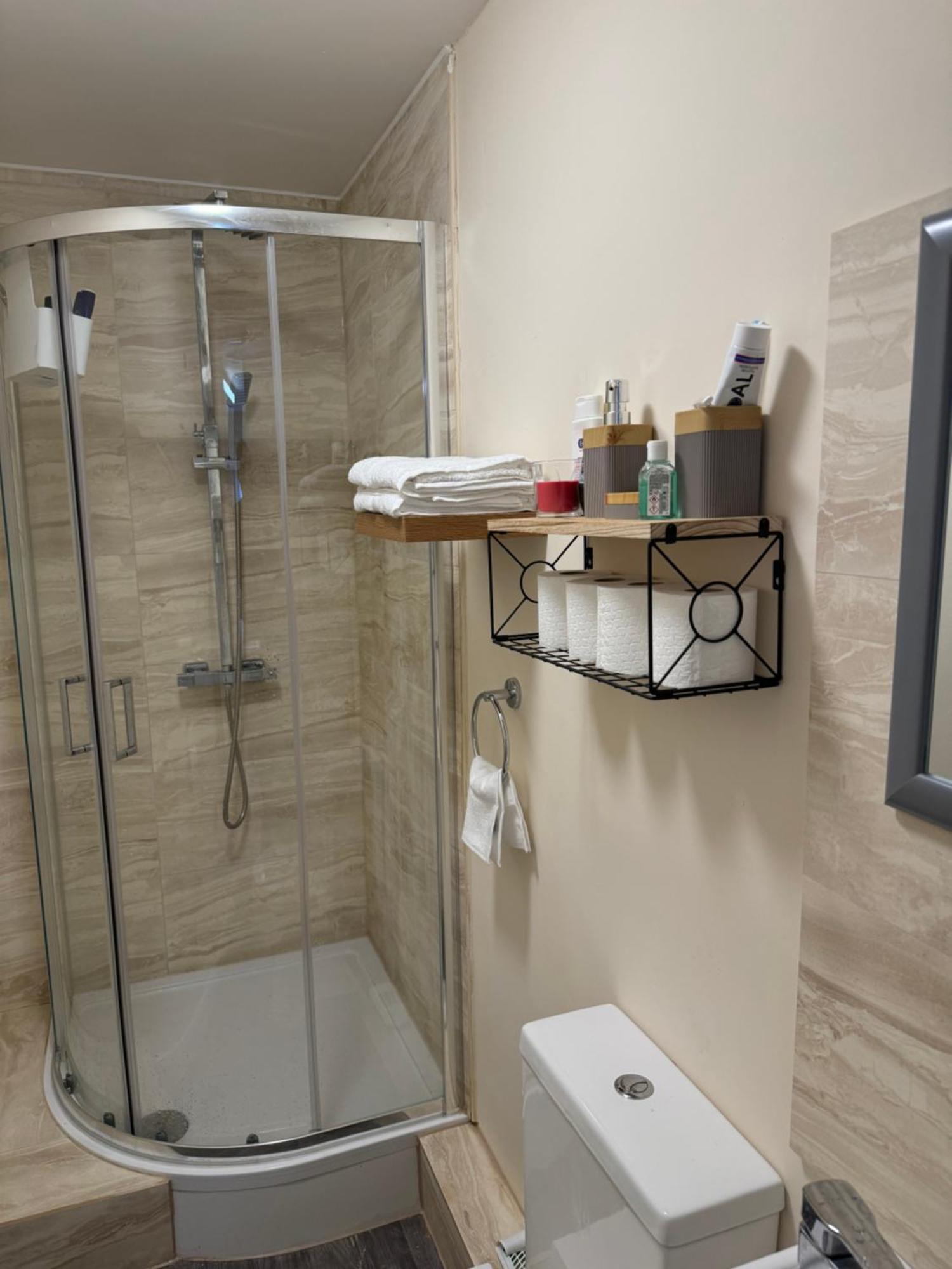 Thamesmead  Posh Executive Studio London מראה חיצוני תמונה