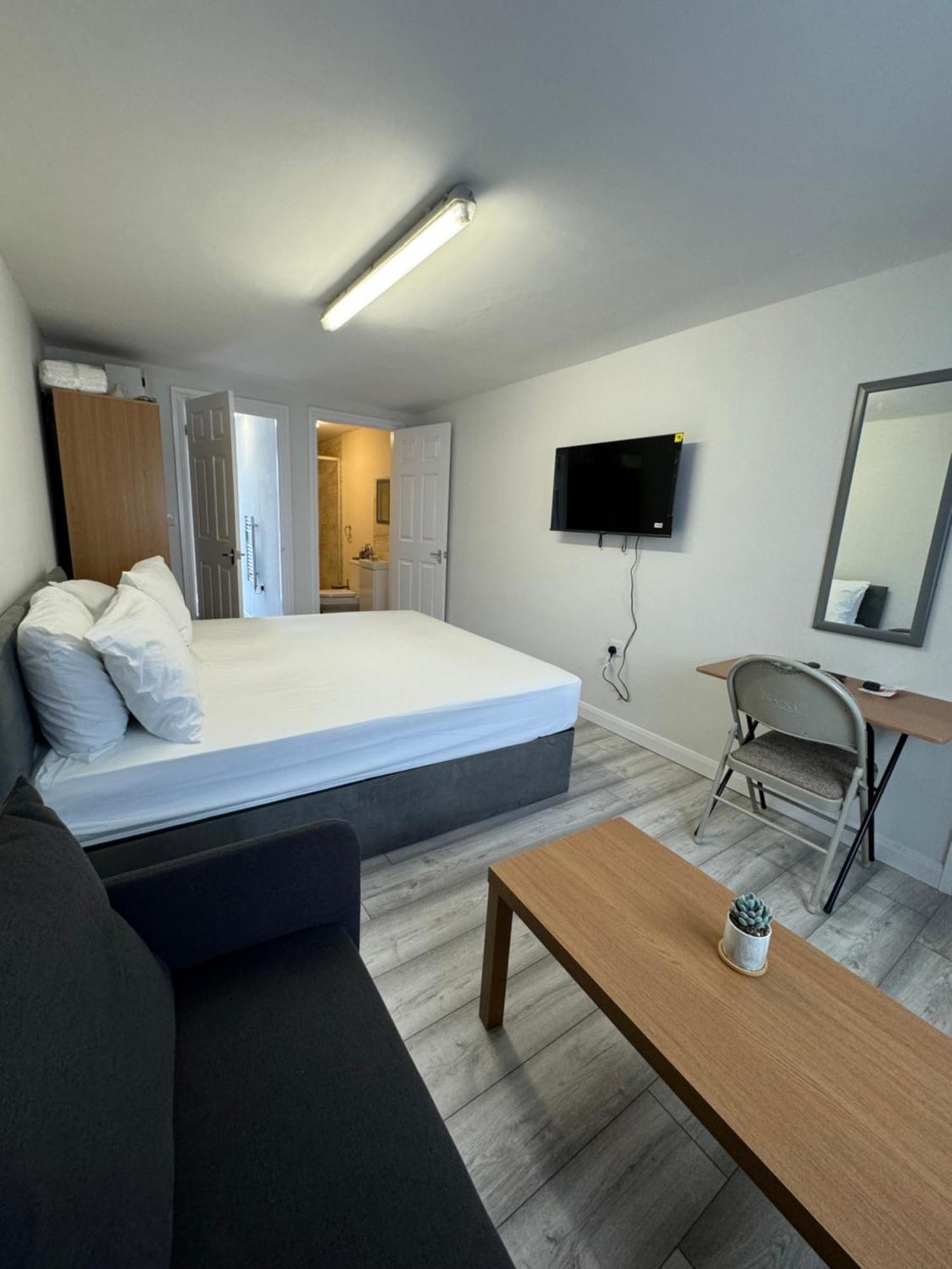 Thamesmead  Posh Executive Studio London מראה חיצוני תמונה